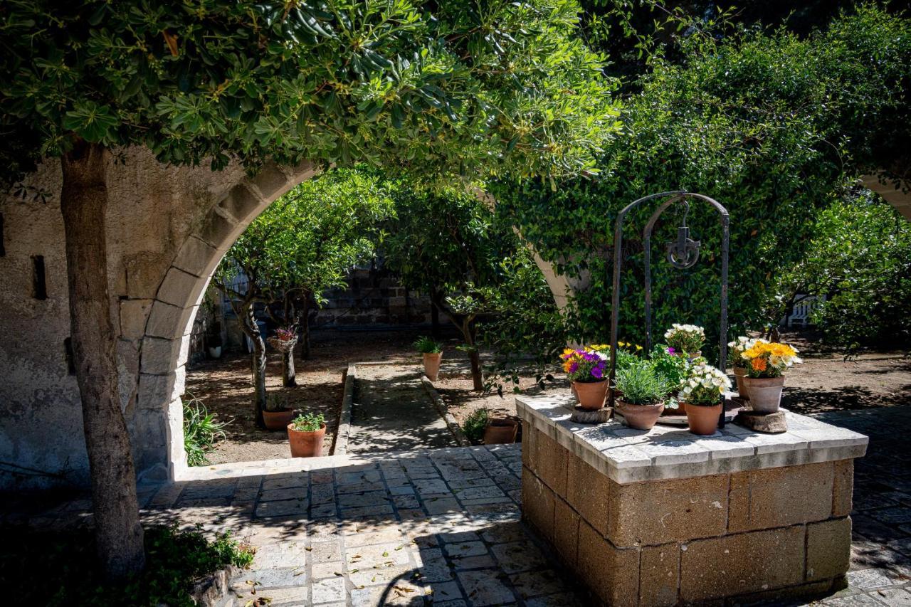 Antica Casina B&B Di Charme Pulsano Exteriér fotografie